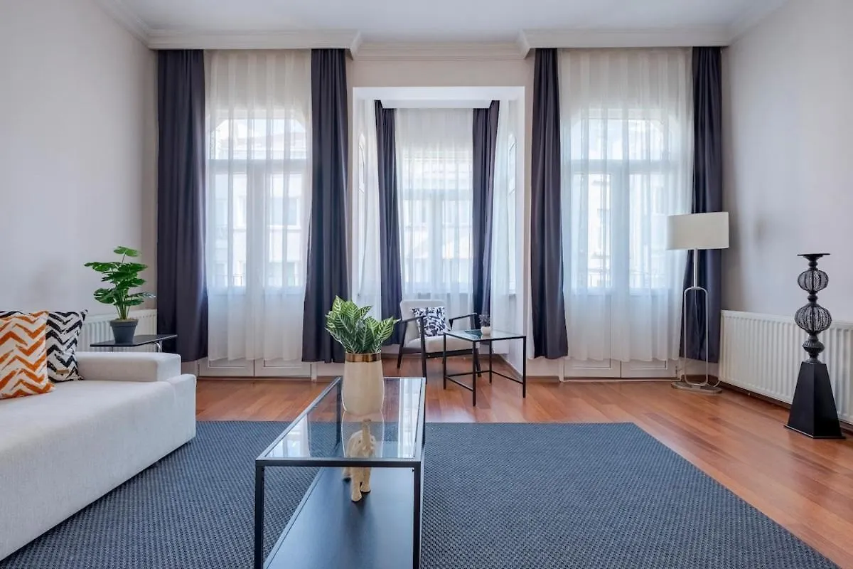 High-Ceiling 3-Bedroom Apartment Istanbul Turkey