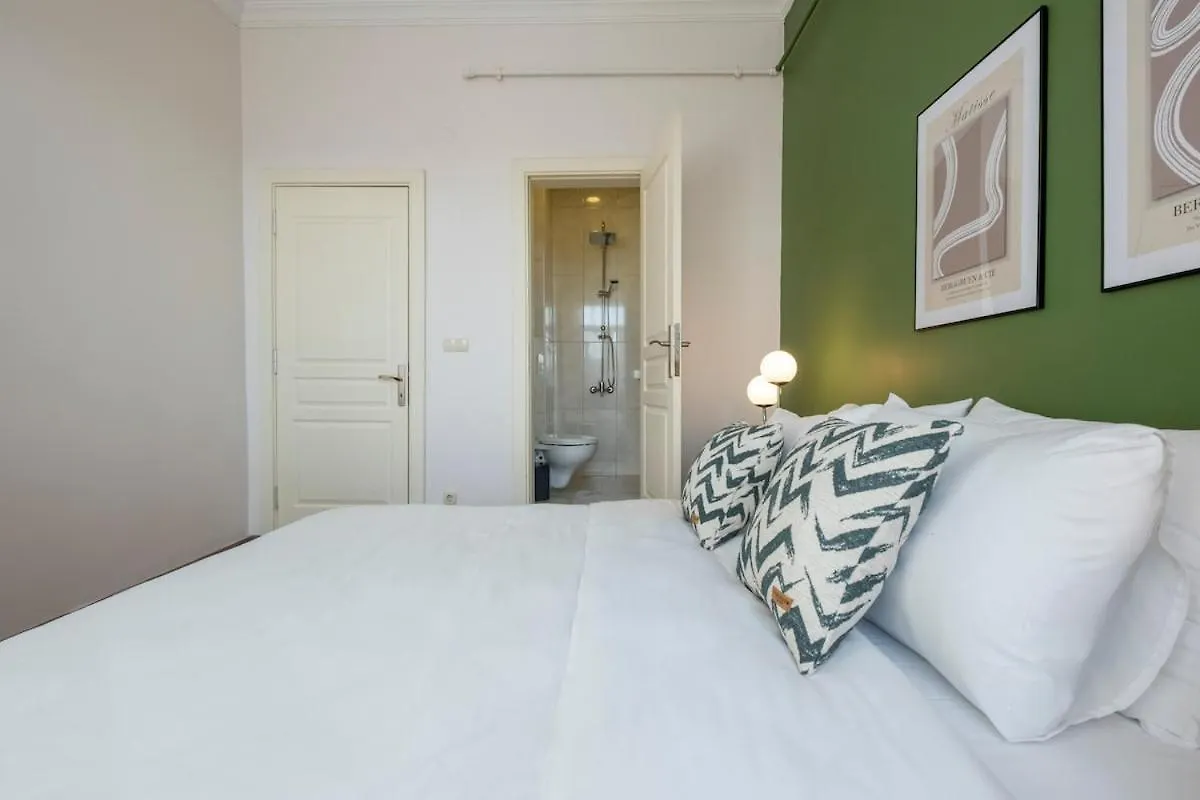 High-Ceiling 3-Bedroom Apartment Istanbul Turkey