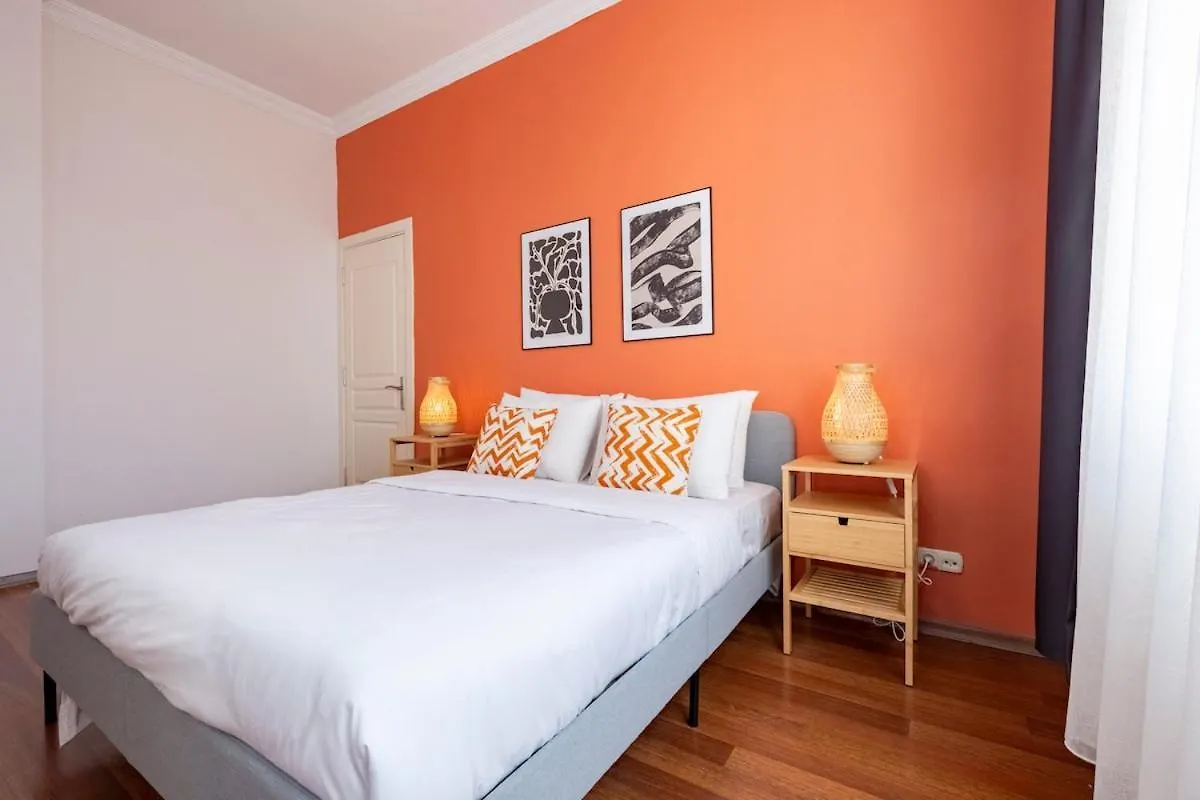 High-Ceiling 3-Bedroom Apartment Istanbul Turkey